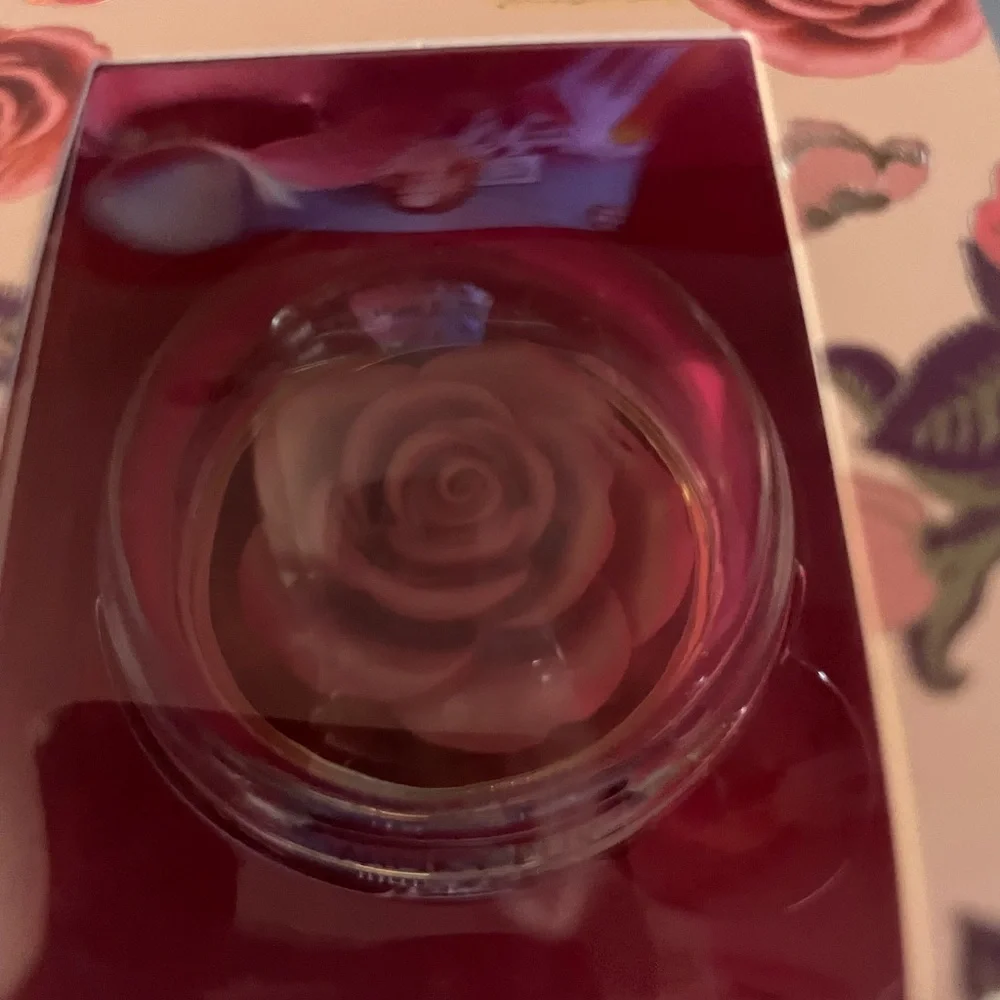 Winky Lux Cheeky Rose Cream Highlighter  blush - in the color ••rose•• - Picture 2 of 3